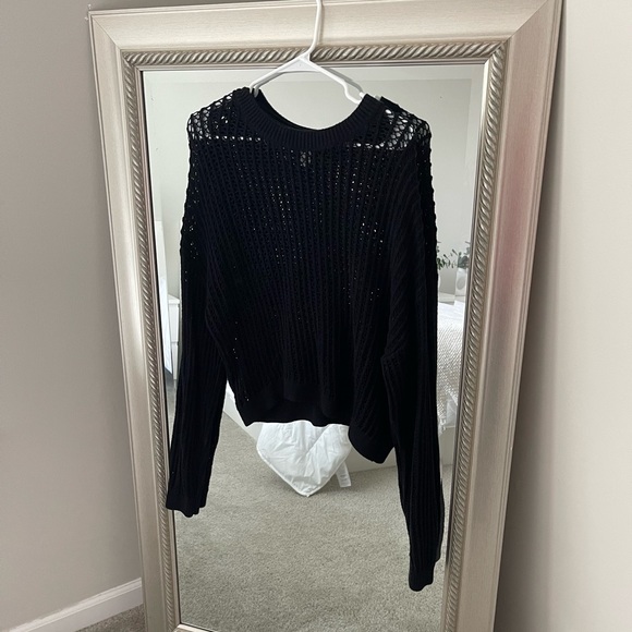 Old Navy Sweater - Picture 1 of 7